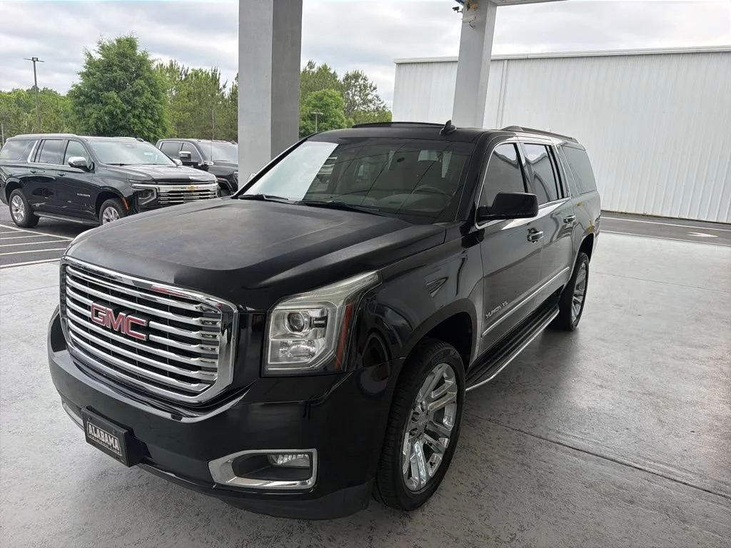 Used 2018 ONYX BLACK GMC SLT image 1