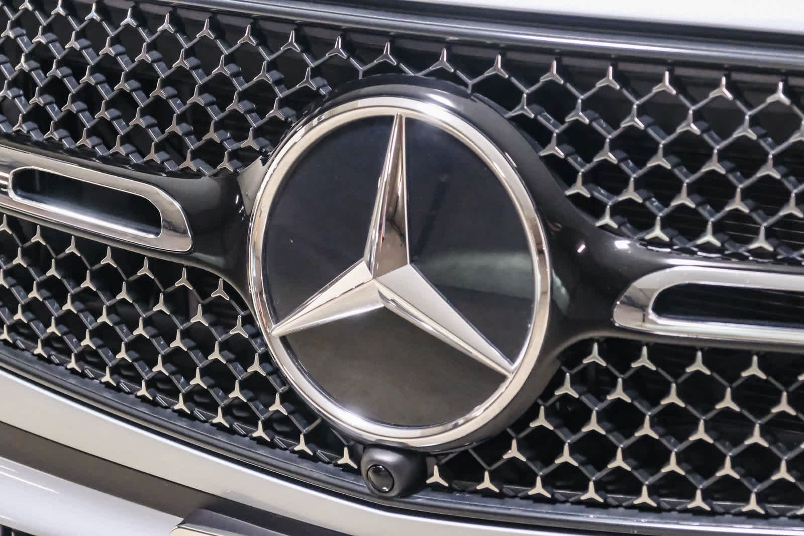 Certified Used 2026 Cirrus Silver Metallic Mercedes-Benz GLC 300 image 13