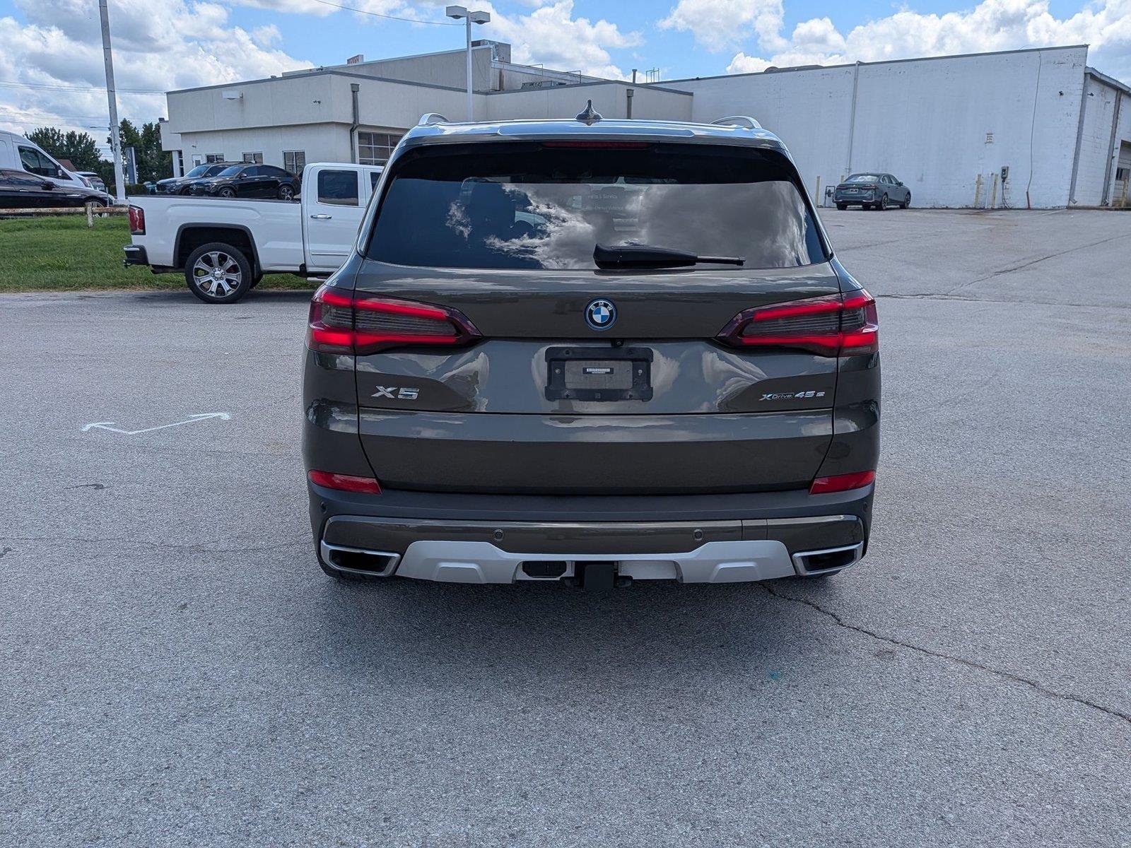 Used 2022 Manhattan Green Metallic BMW xDrive45e image 4