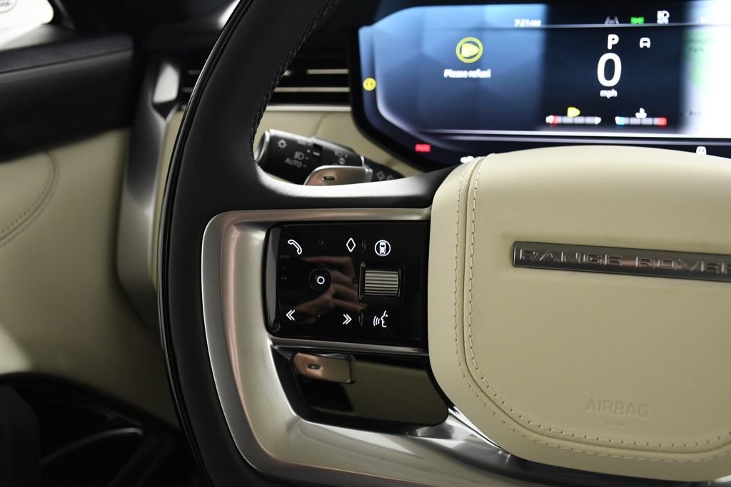 New 2026 Ostuni Pearl W Land Rover SE image 28