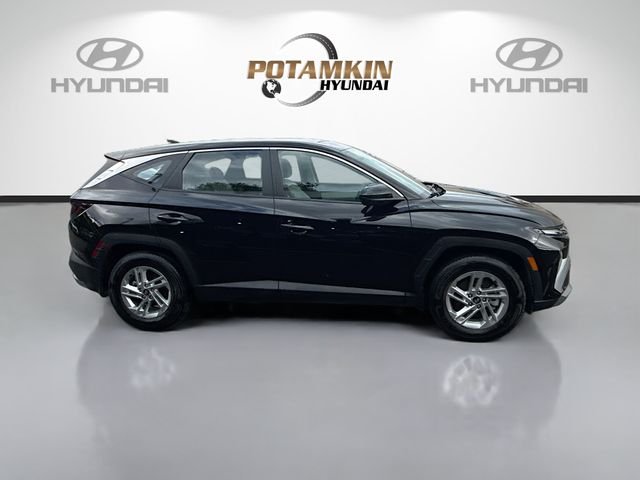 Used 2026 Black Hyundai SE image 4