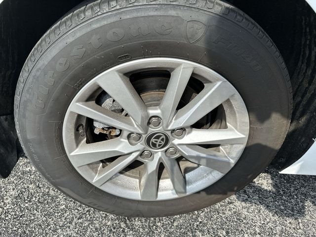 Used 2025 White Toyota LE image 20