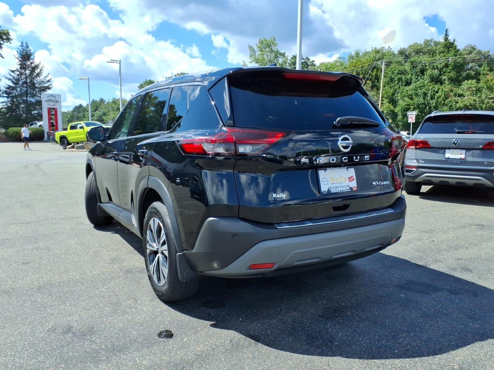 Certified Used 2021 Super Black Nissan SV image 7