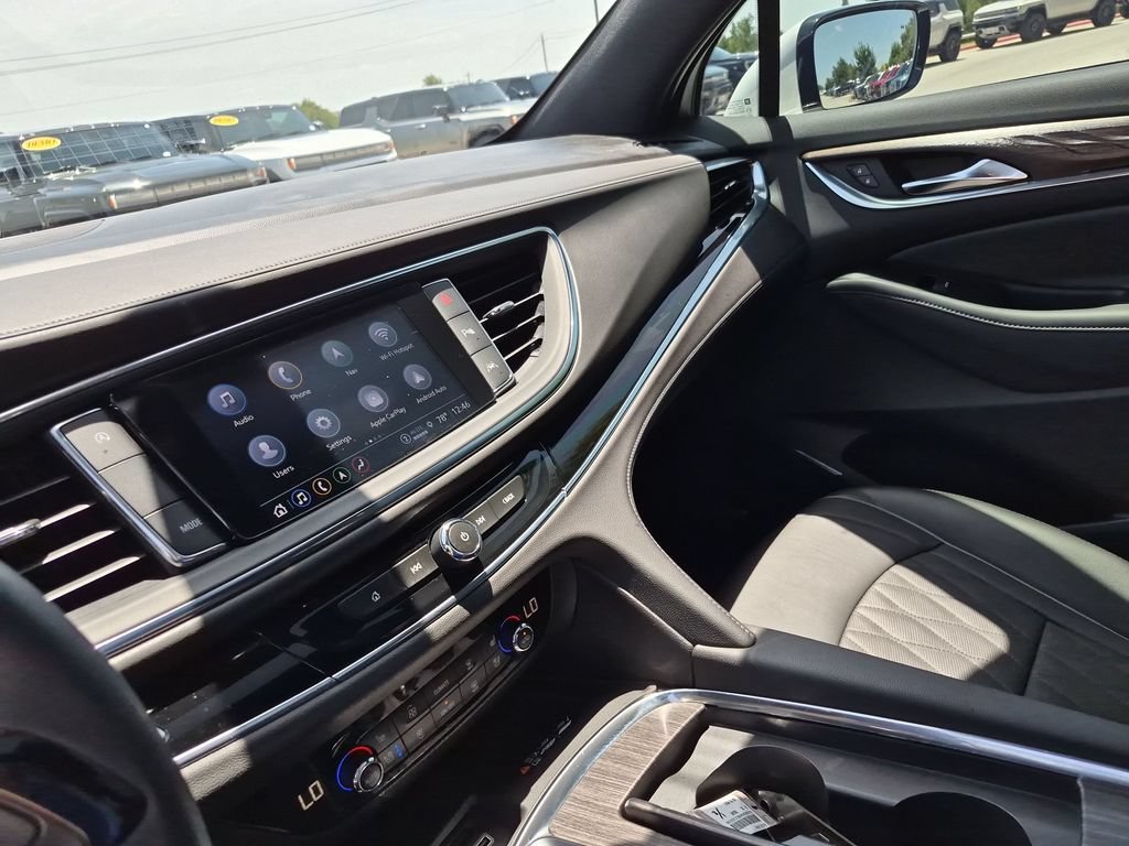 Used 2024 White Frost Tricoat Buick Avenir image 26