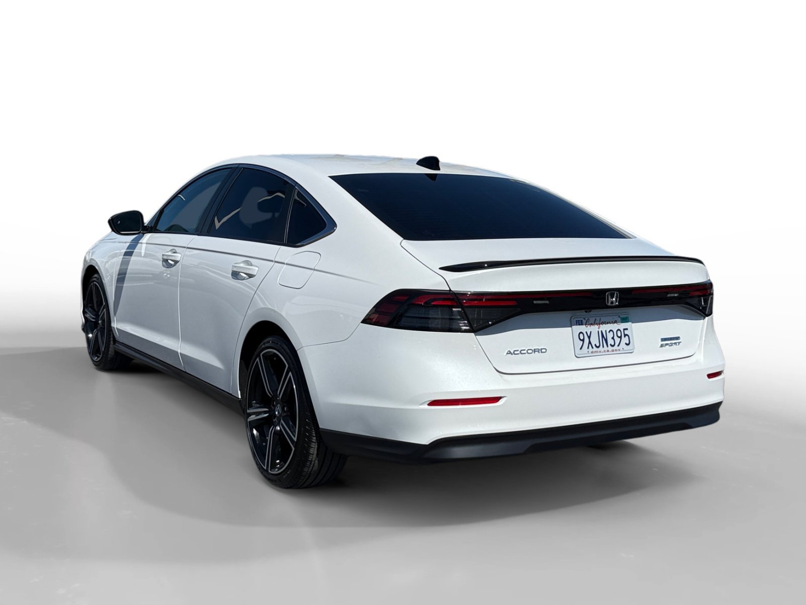 Certified Used 2025 White Pearl Honda Sport image 3