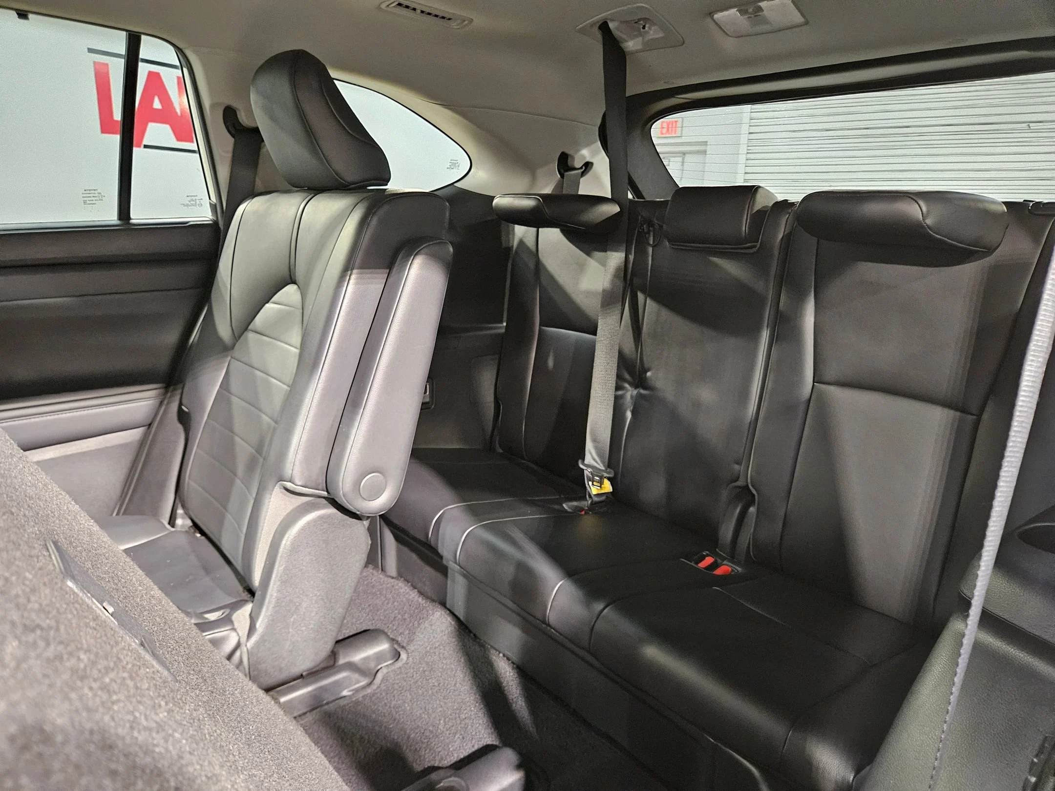 Used 2021 Blizzard Pearl Toyota XLE image 38