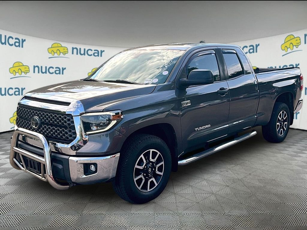 Used 2020 Gray Toyota SR5 image 3