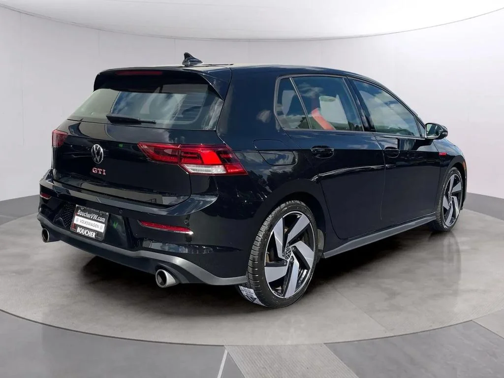 Used 2024 Mythos Black Metallic Volkswagen 2.0T S image 5