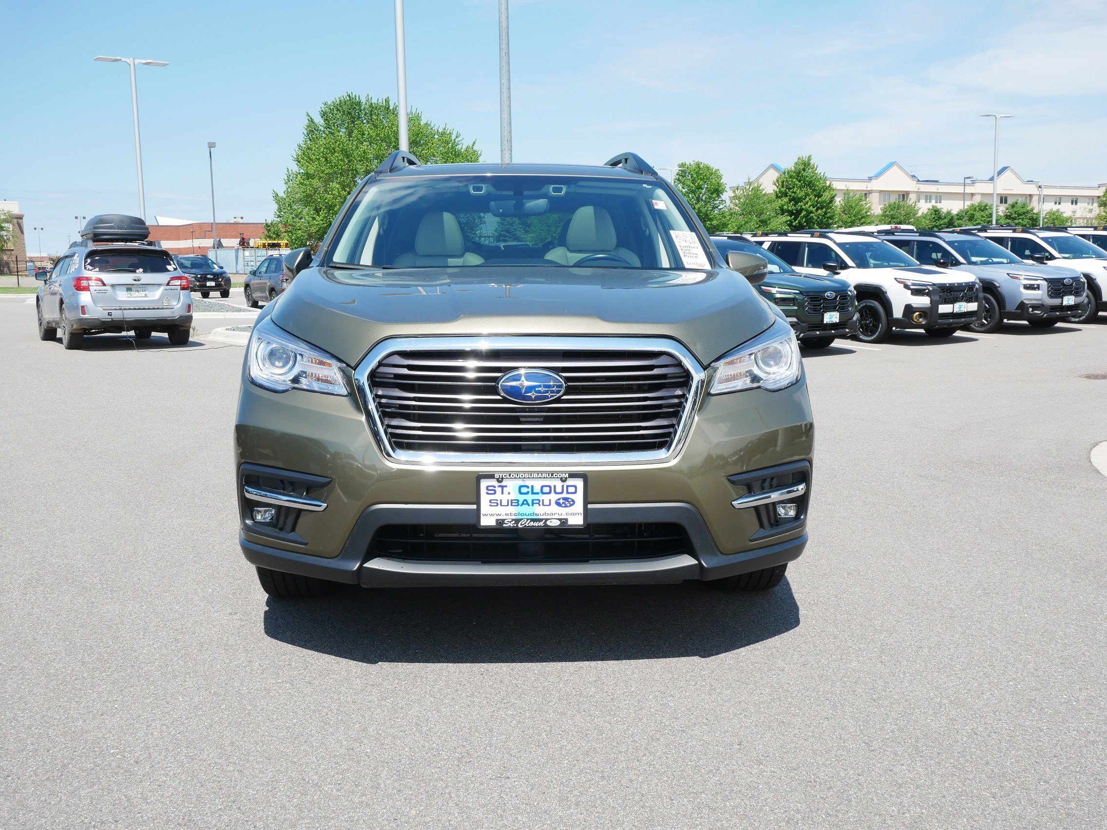 Used 2022 Subaru Ascent Limited with VIN 4S4WMAPD1N3401782 for sale in Saint Cloud, Minnesota