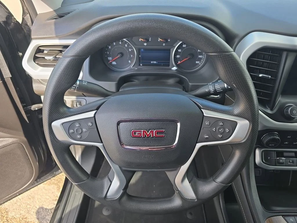 2023 GMC Acadia SLE - Photo 11