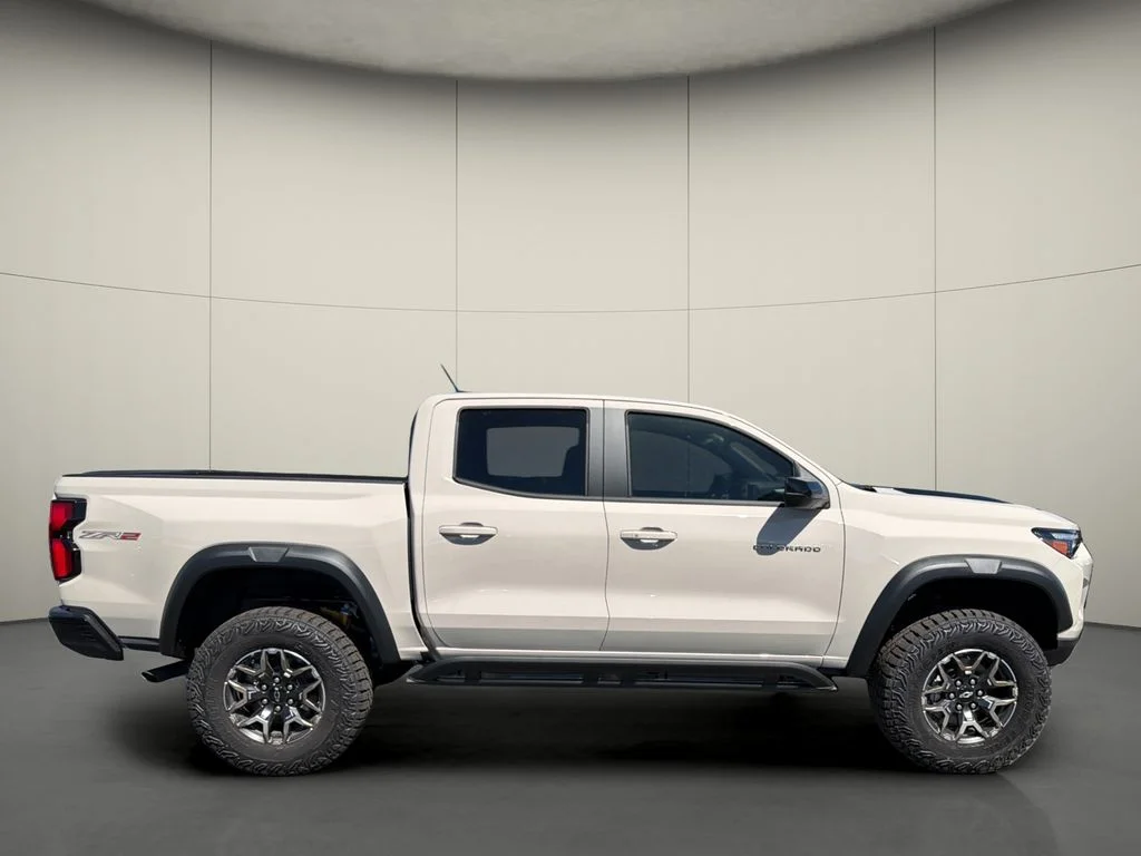 New 2026 White Chevrolet ZR2 image 8