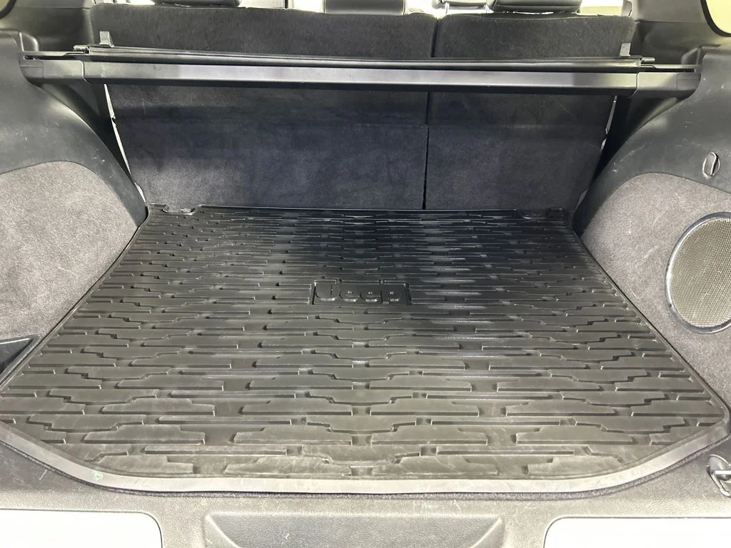 Used 2020 White Jeep Overland image 21
