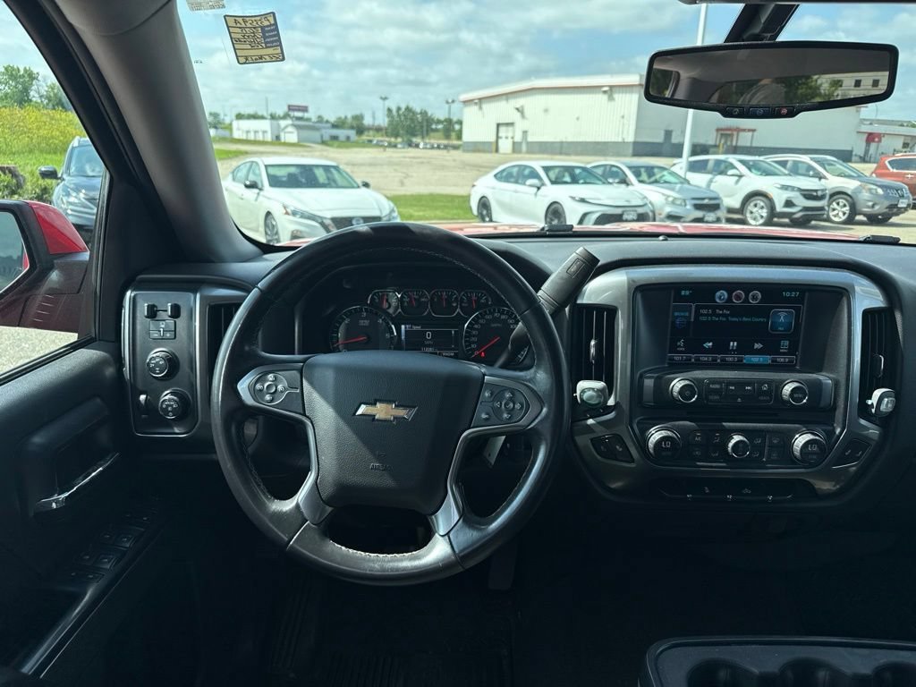 Used 2015 VICTORY RED Chevrolet LT image 11