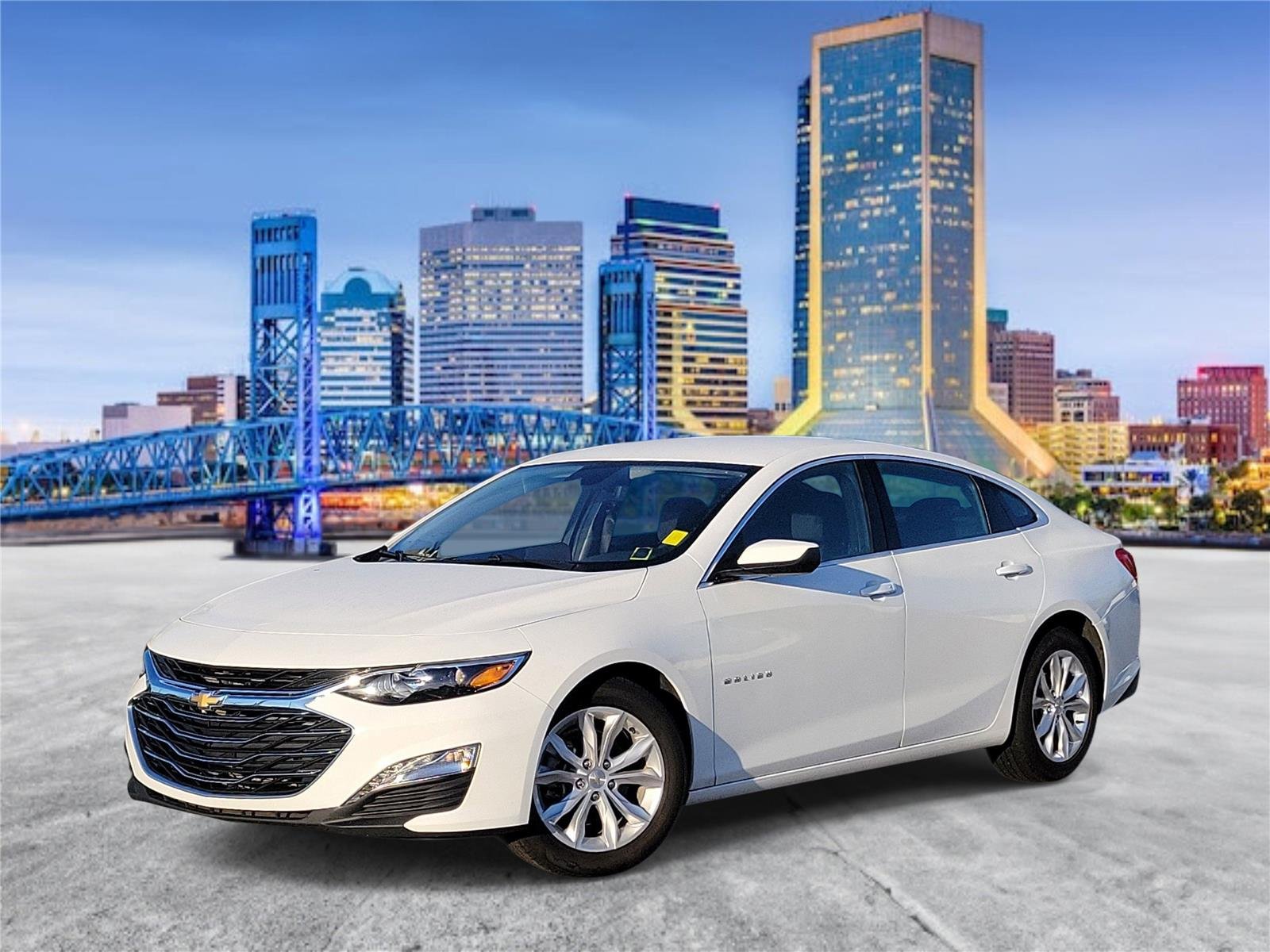 Used 2024 Summit White Chevrolet LT image 1
