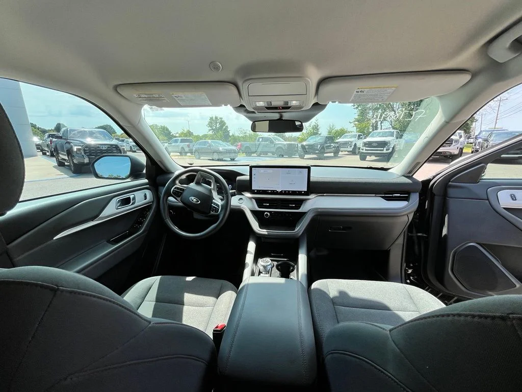 Used 2025 Black Ford Active image 12