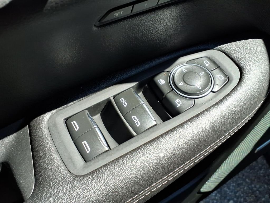 Certified Used 2025 Silver Metallic Cadillac Premium Luxury image 19