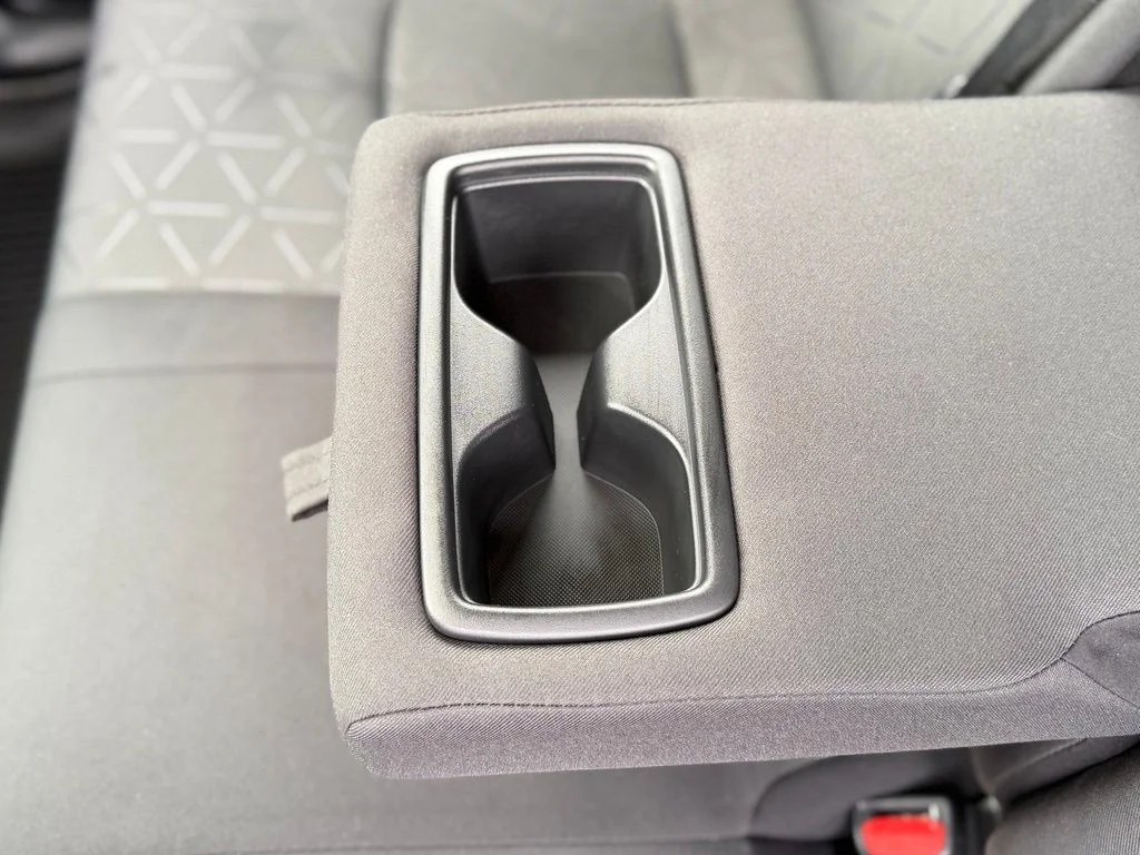 Used 2021 Silver Toyota XLE image 7