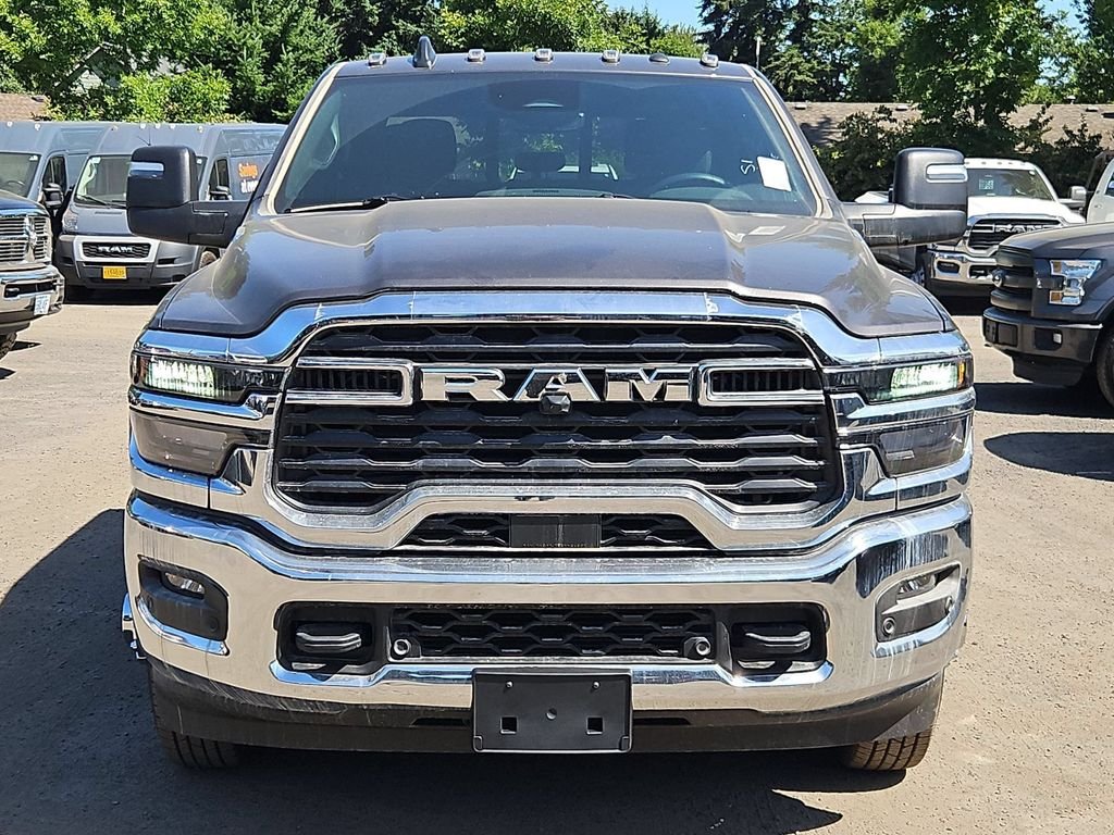 New 2026 Granite Crystal Metallic Clear-Coat Exterior Paint RAM Tradesman image 2
