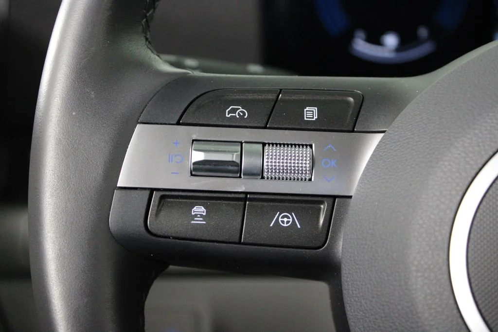 Used 2026 Gray Hyundai SEL Sport image 27