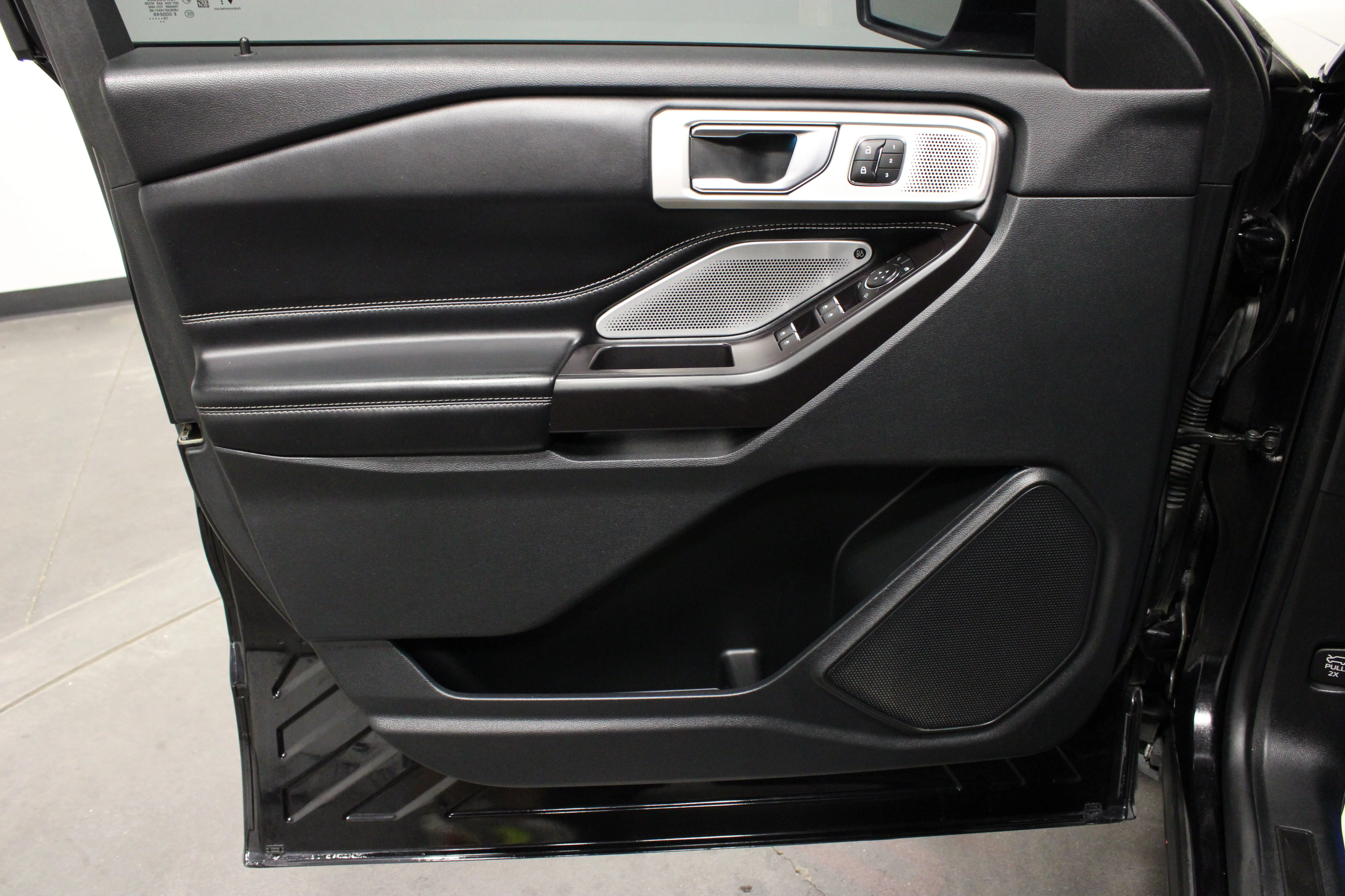 Used 2020 Black Metallic Ford ST image 21