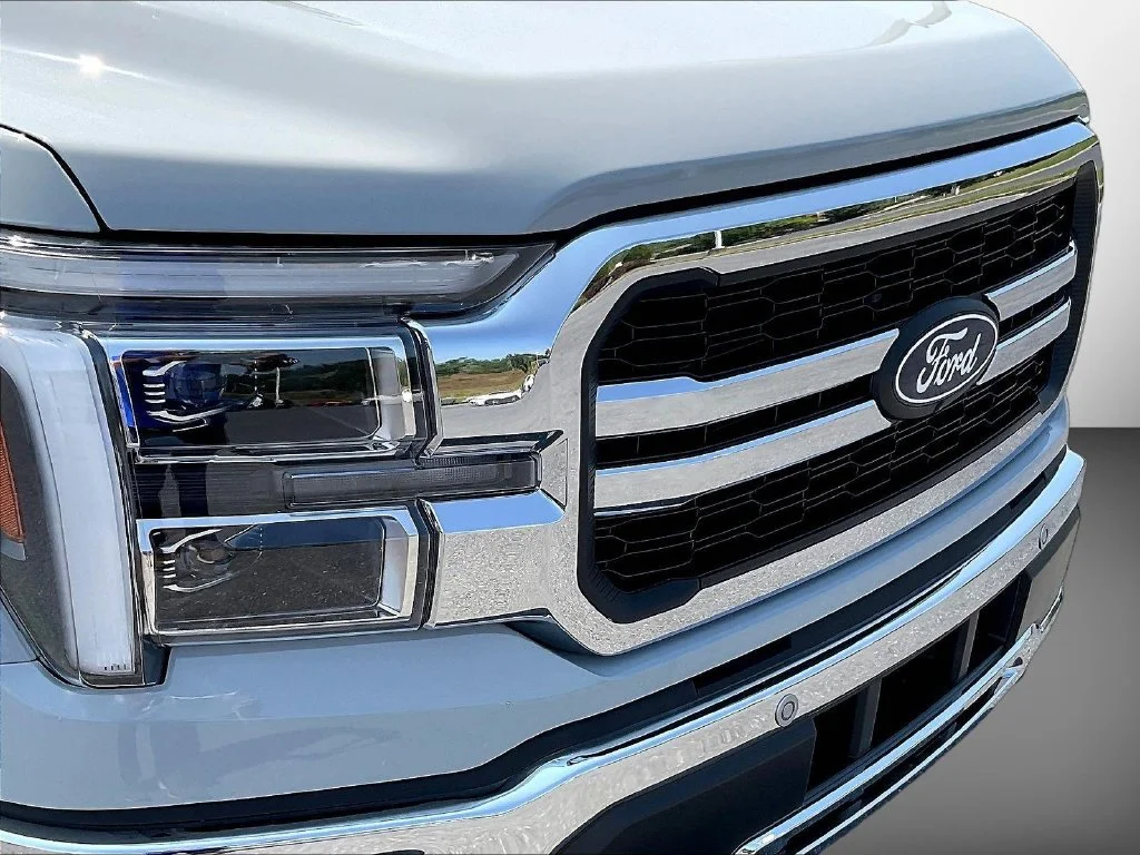 New 2026 Avalanche Ford Lariat® image 34
