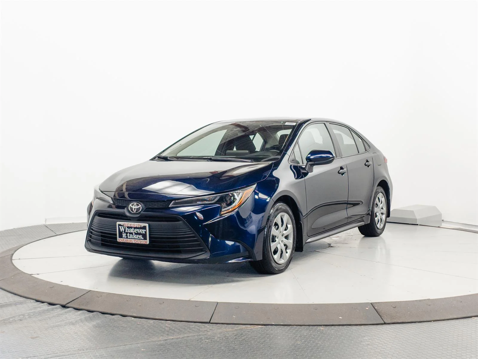 Certified Used 2025  Toyota LE image 3