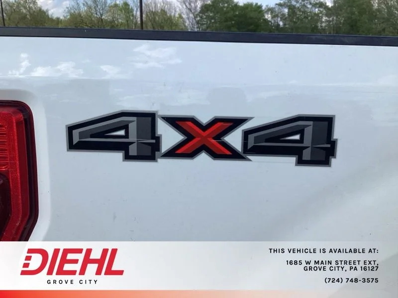 Used 2022 White Ford Lariat image 11