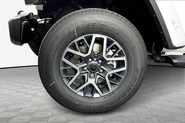 2026 Jeep Wrangler 4-Door Sahara - Photo 13