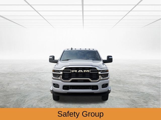 New 2026 Bright White Clear-Coat Exterior Paint RAM Tradesman image 7