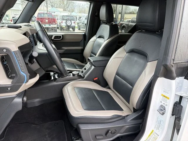 Used 2023 White Ford Wildtrak image 13