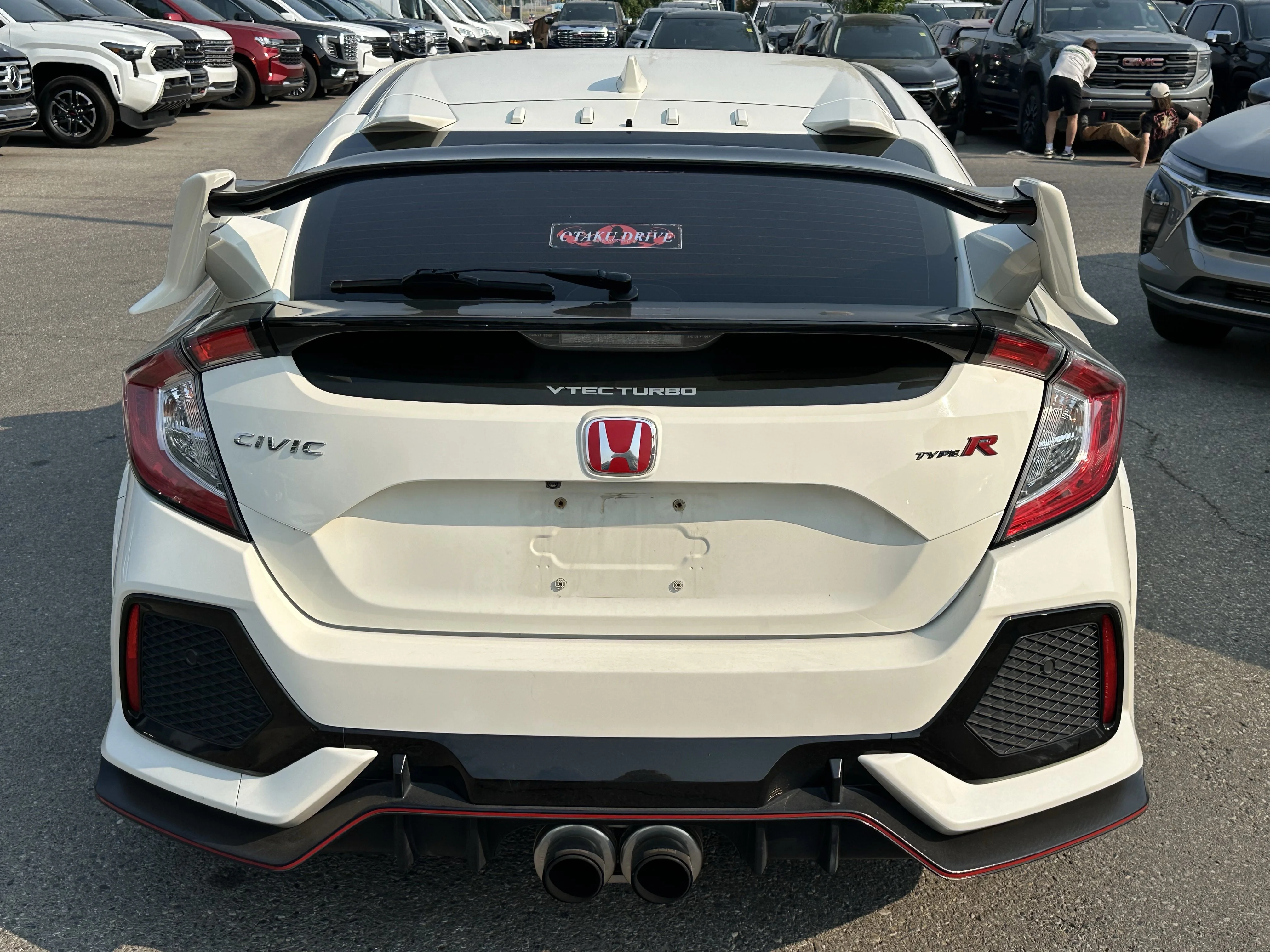 Used 2018 White Honda  image 4