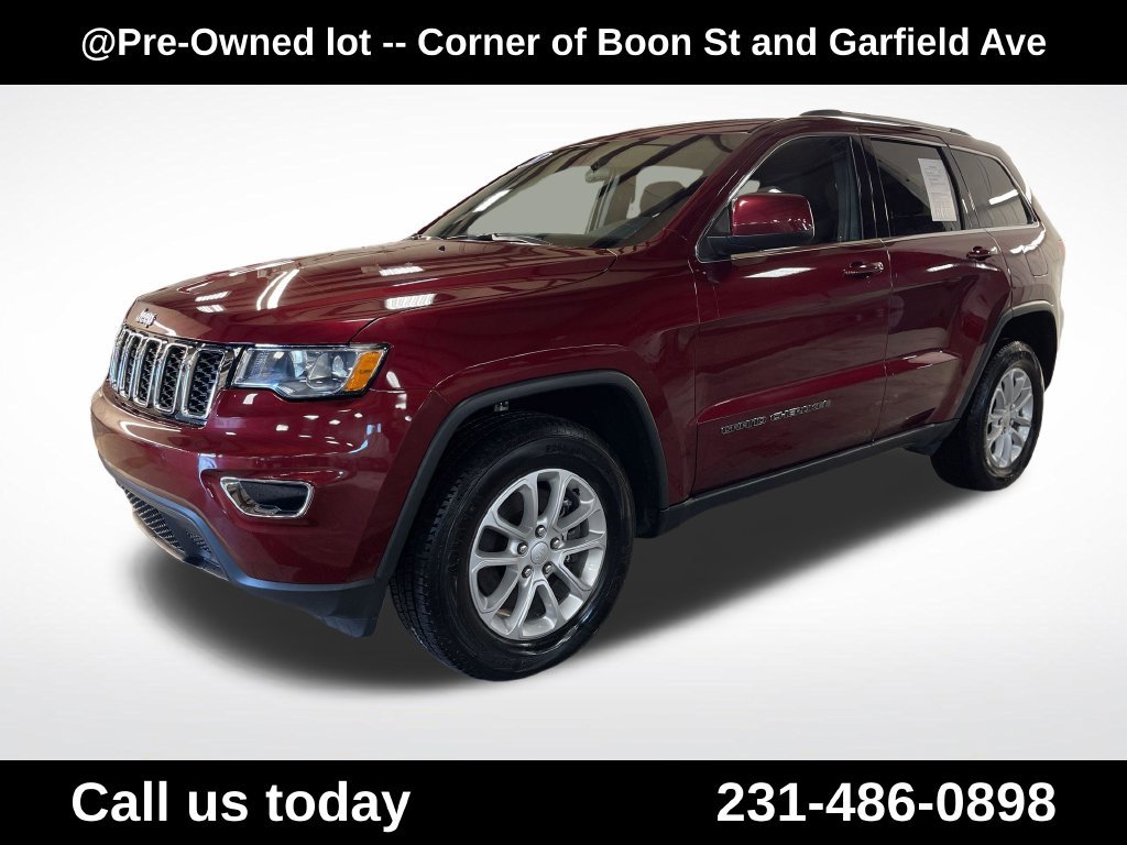 Used 2021 Red Jeep Laredo E image 1