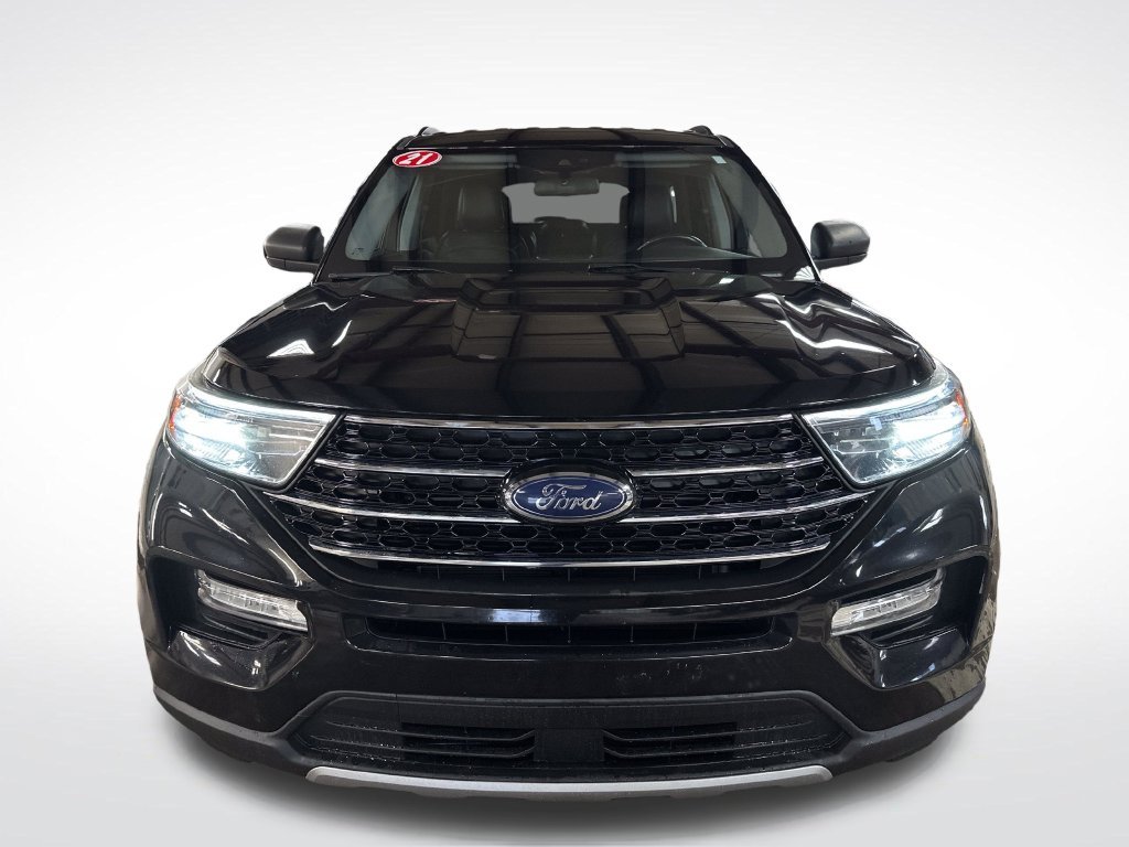 Used 2021 Black Ford XLT image 9