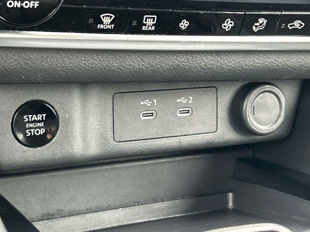 Used 2025 Gray Nissan SV image 34