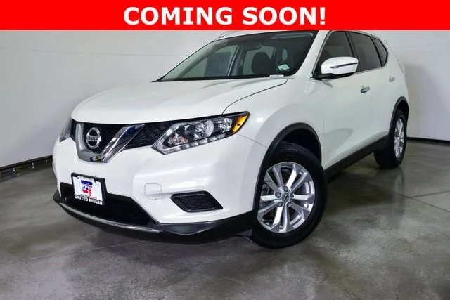 2015 Nissan Rogue SV FWD's photo