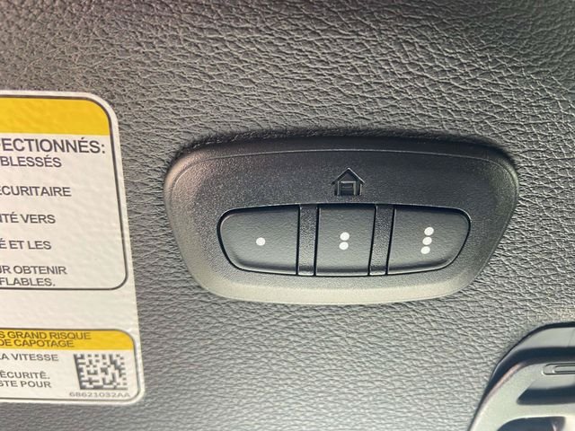 Certified Used 2025 41 Jeep Mojave image 23