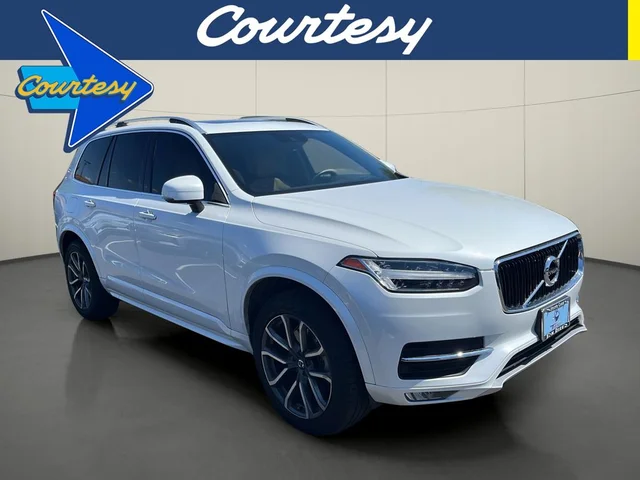 2019 Volvo XC90 T6 Momentum
