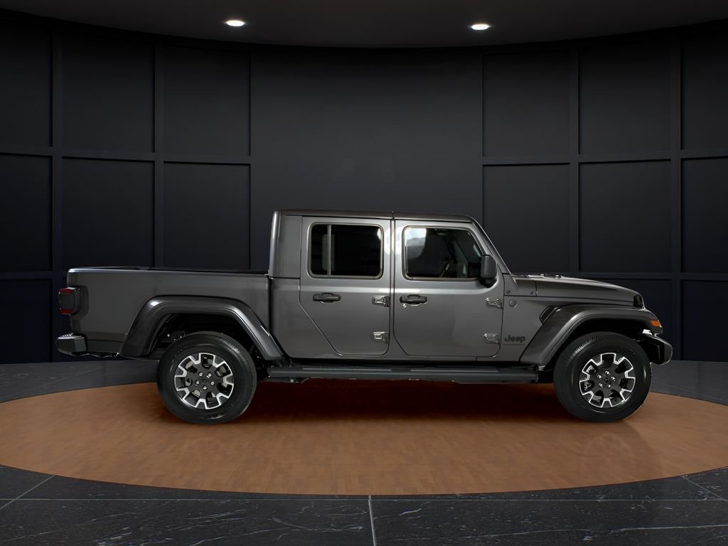 New 2026 Granite Crystal Metallic Clearcoat Jeep Sahara image 8