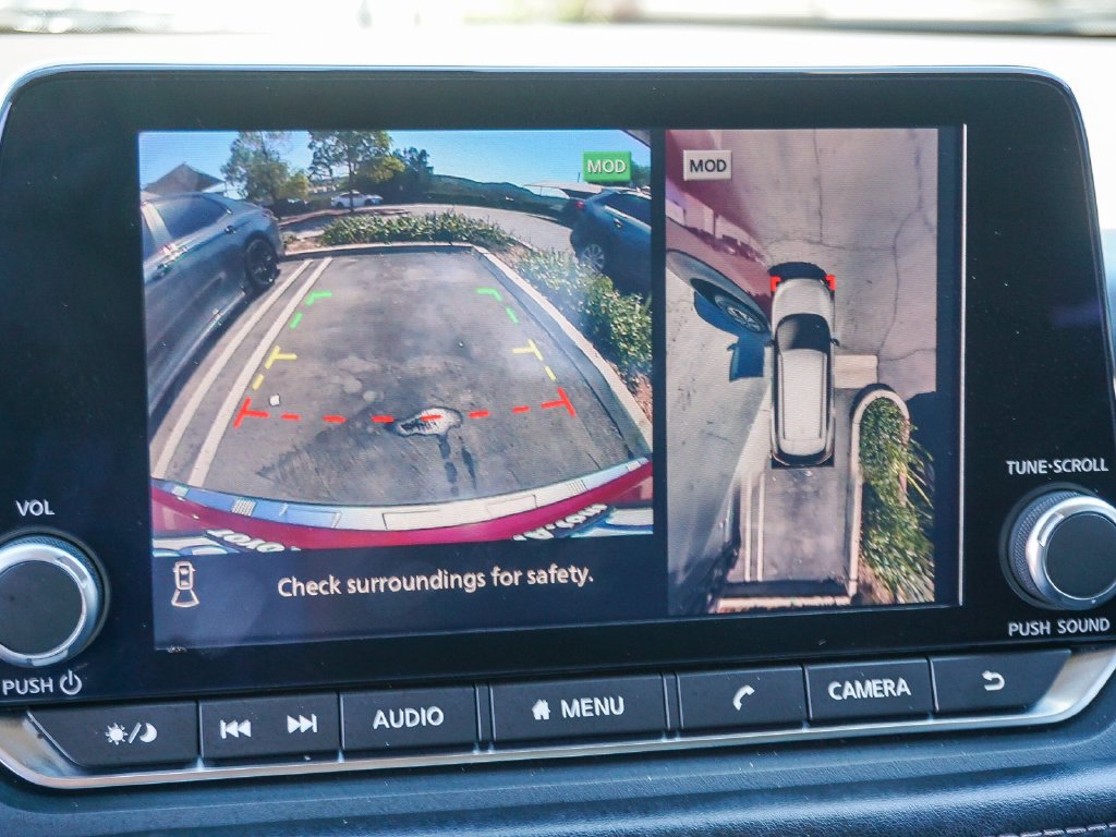 Used 2021 Red Nissan SV image 23