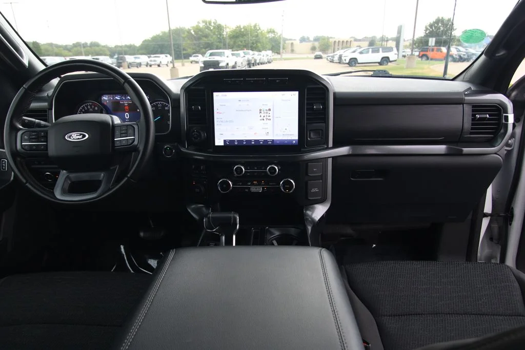 Used 2023 Oxford White Ford XLT image 47