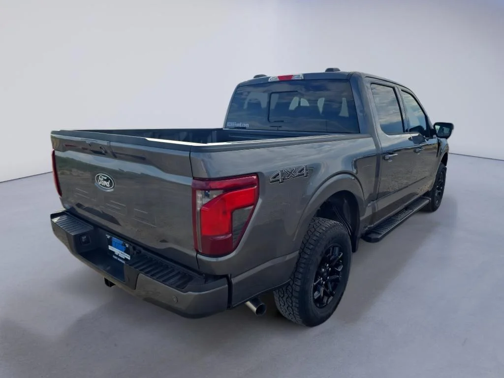 New 2026 Carbonized Gray Metallic Ford XLT image 5