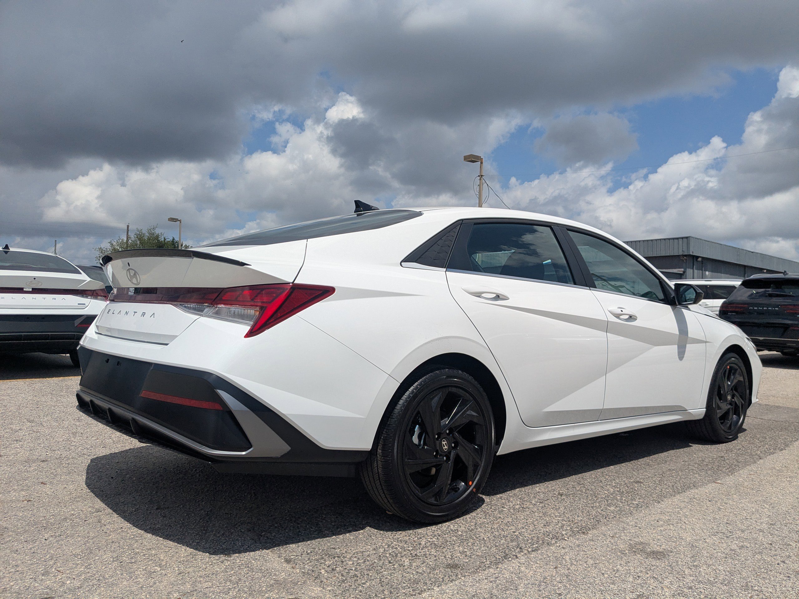 Used 2026 Serenity White Hyundai SEL Sport Premium image 5