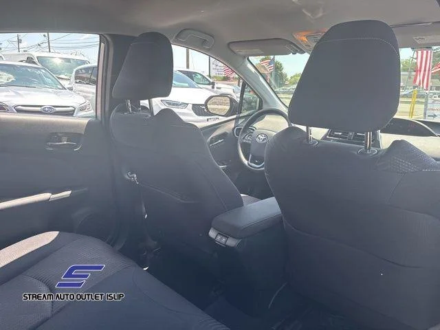 Used 2022 Silver Toyota LE image 15