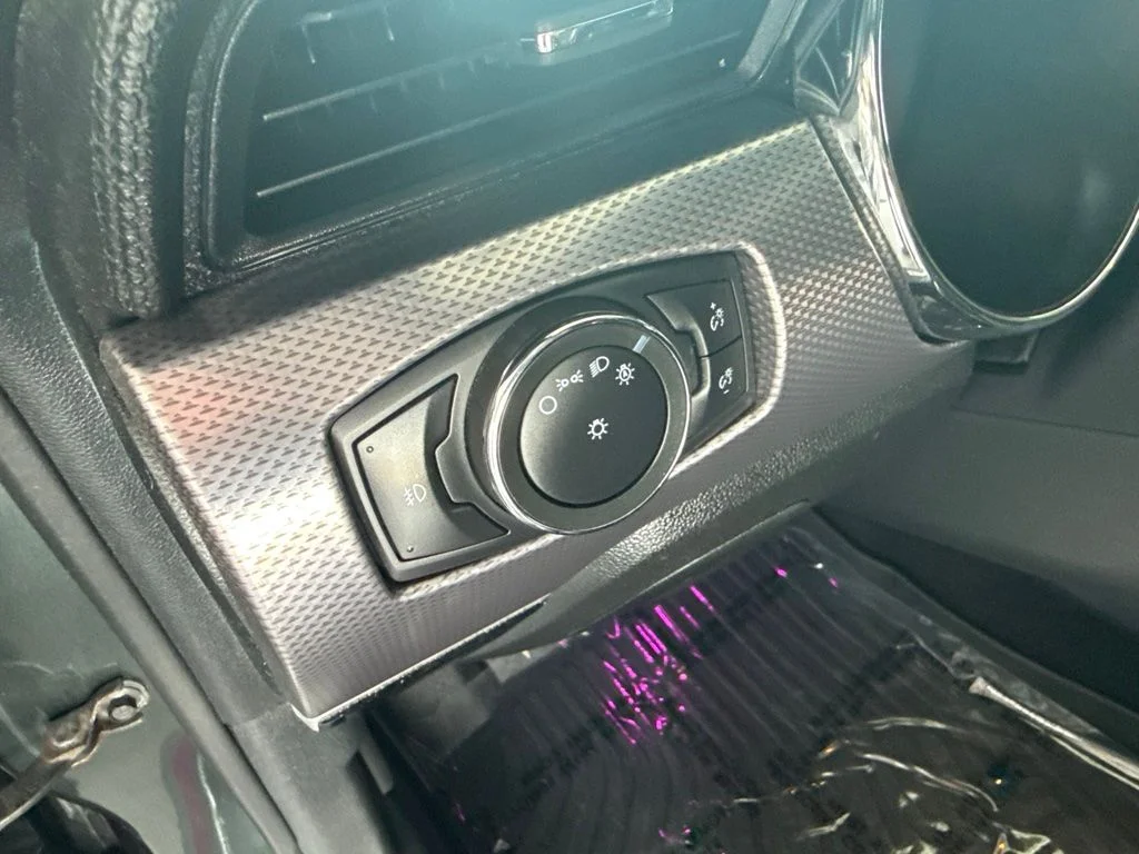 Used 2015 Gray Ford GT Premium image 15