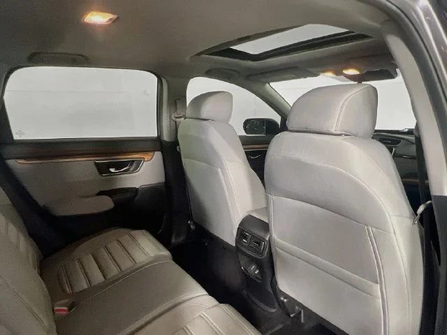 Used 2019  Honda EX image 8