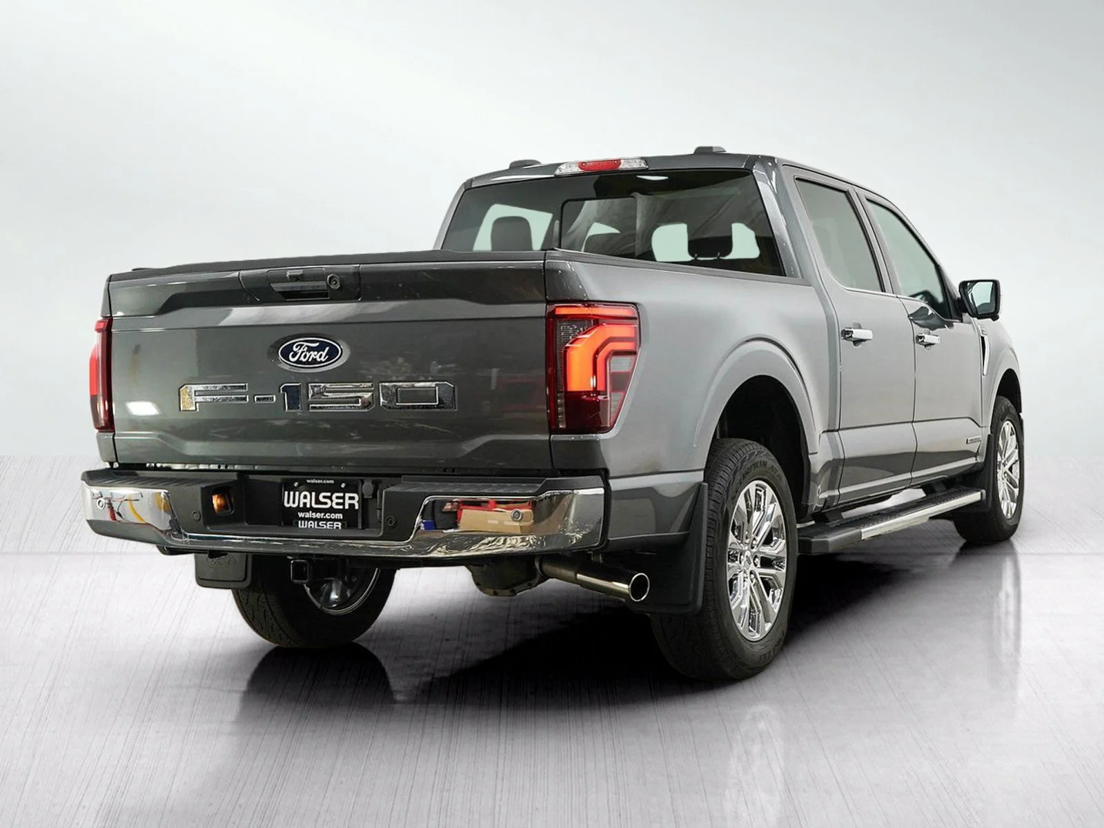 Used 2024 Gray Ford LARIAT image 5