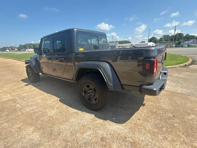 Used 2020 Gray Jeep Sport image 6