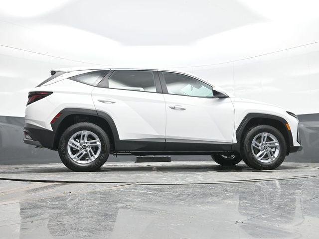 New 2026 White Hyundai SE AWD image 25