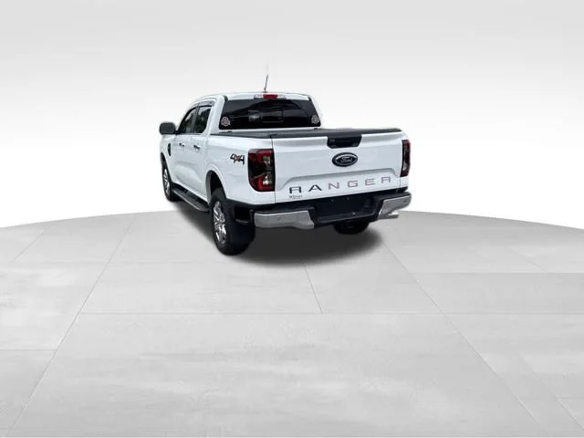 Used 2025 White Ford Lariat image 9