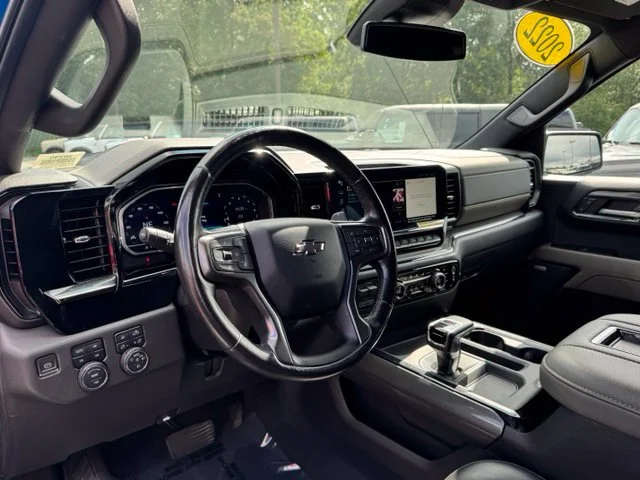 Used 2022 Blue Chevrolet ZR2 image 25